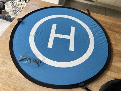 77cm drone landing - drone, helipad